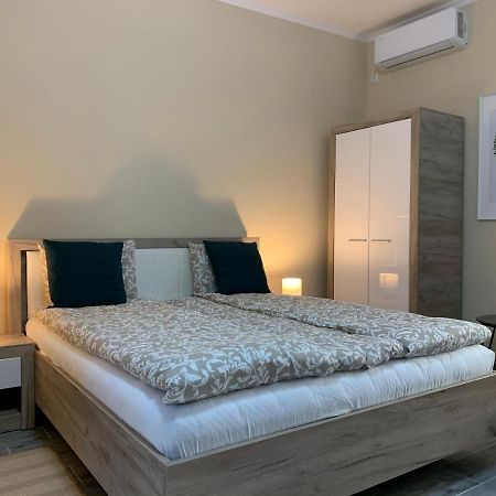 Apartman Hana Sombor Esterno foto