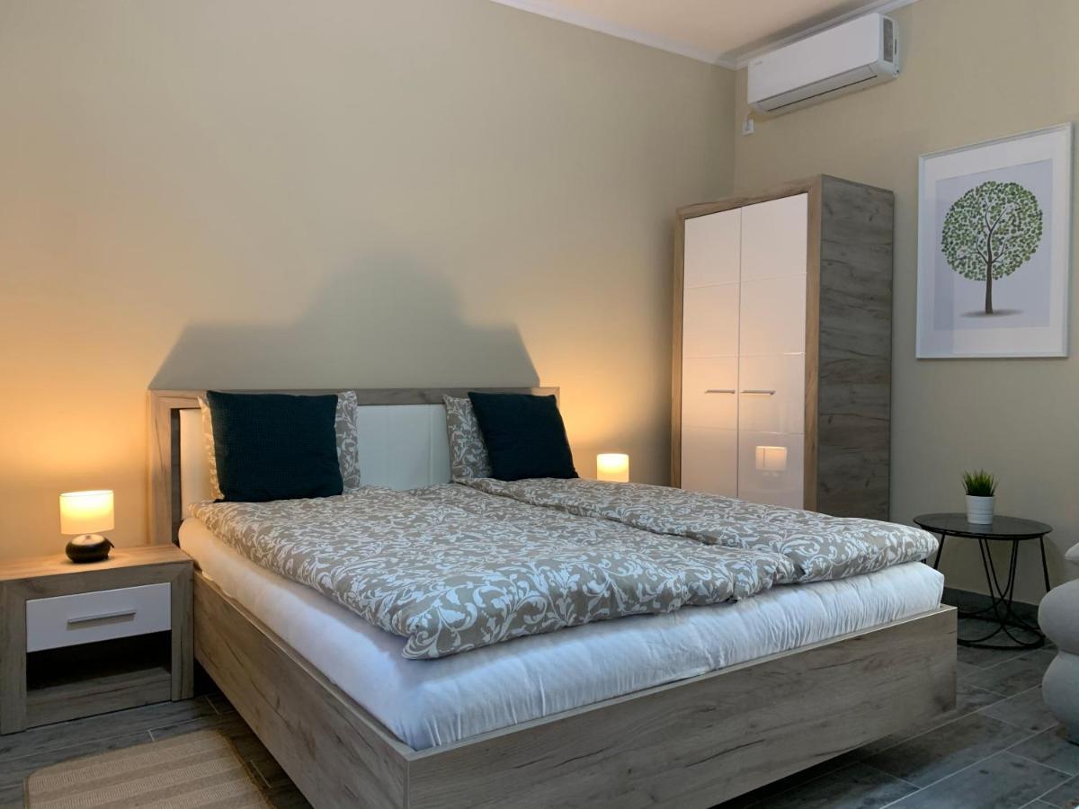 Apartman Hana Sombor Esterno foto